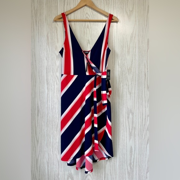 Express Womens Blue Red Multicolor Striped V-Neck Side Tie Wrap Dress Size M NWT - Picture 5 of 5